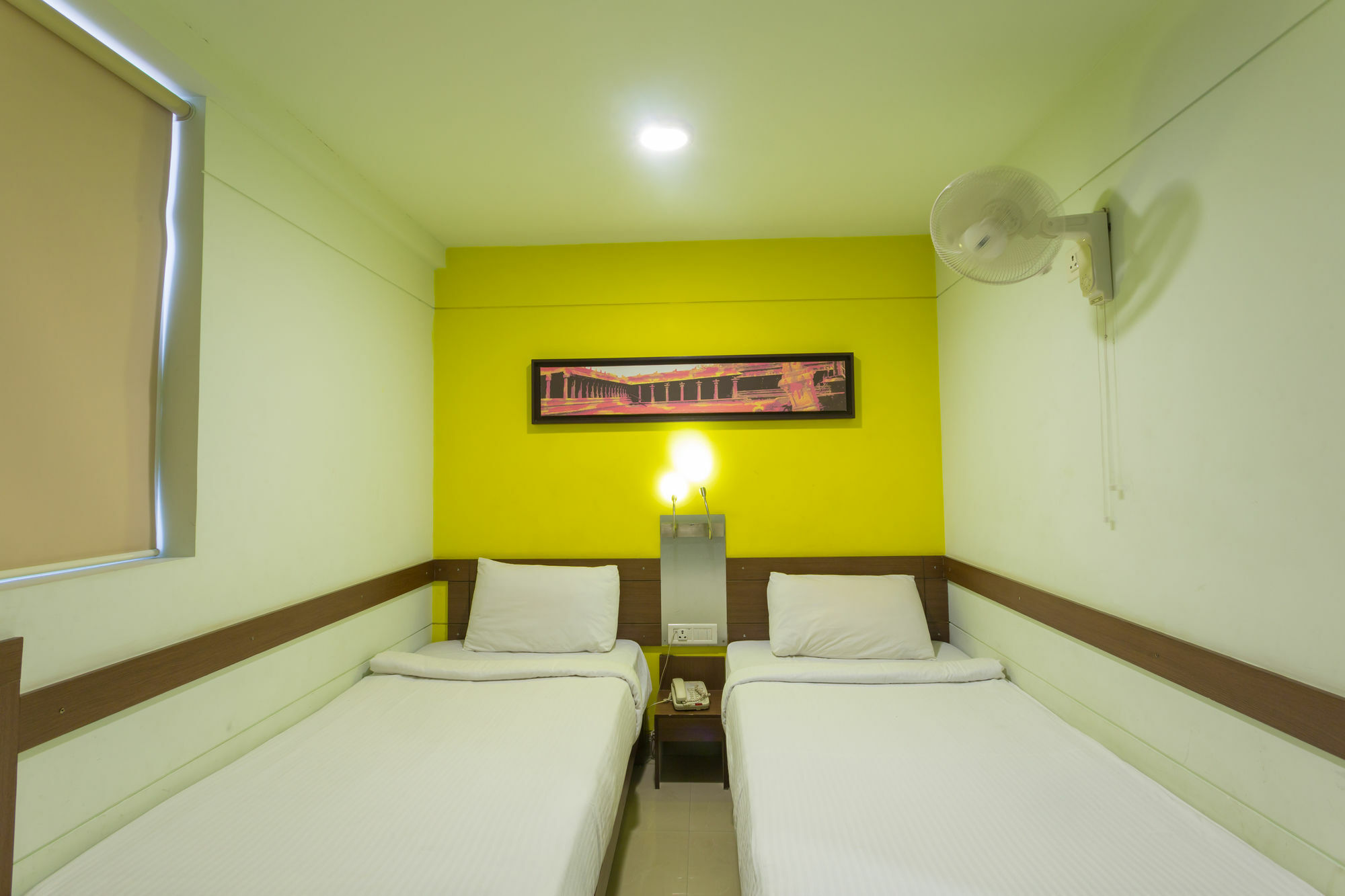 Vishakhapatnam, Dwarka Nagar Hotel Визакхапатнам Екстериор снимка